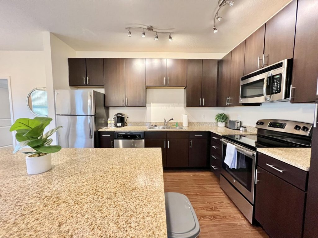 fully furnished apartments Tampa Bay